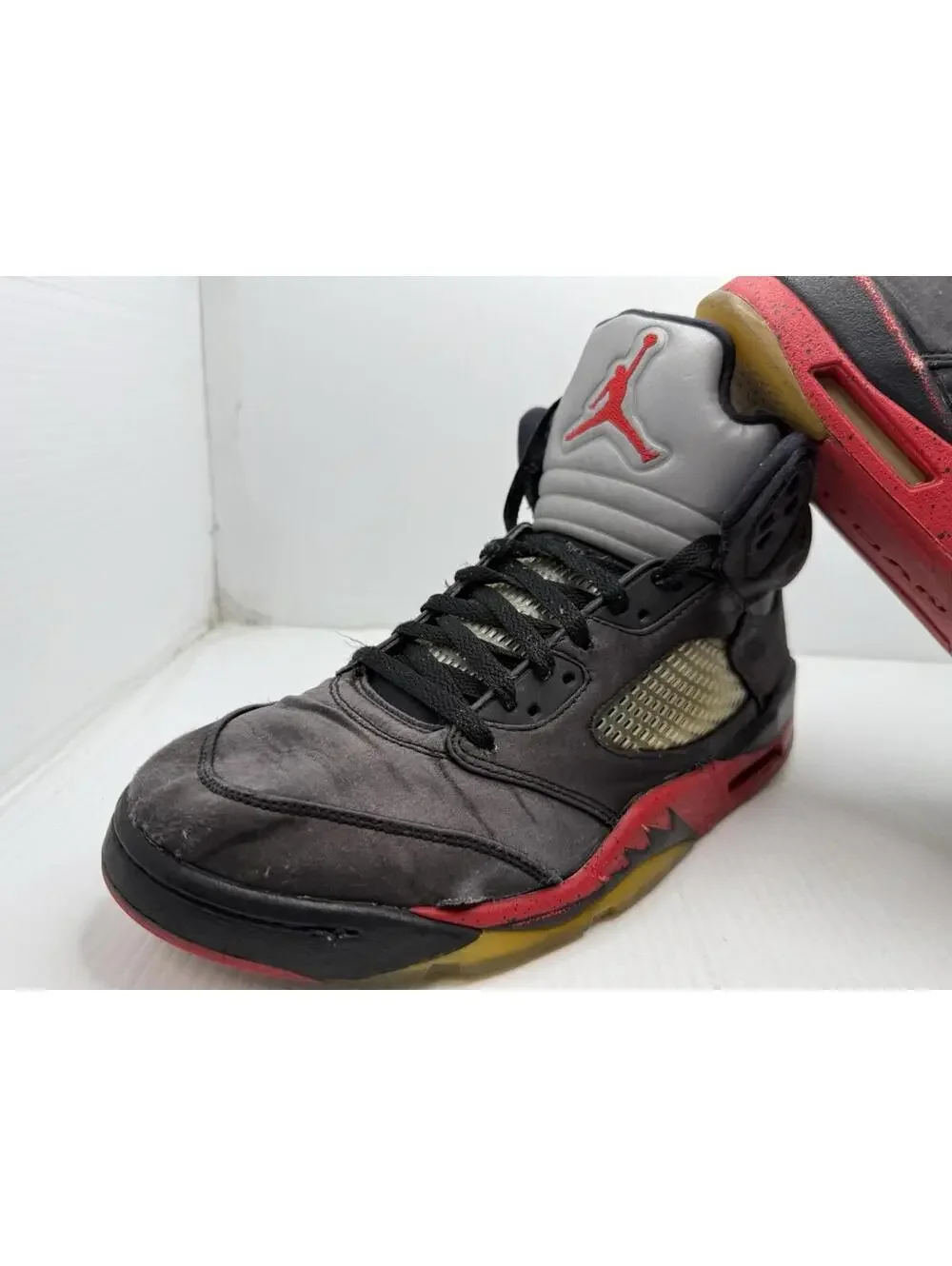 Nike Jordan 5 Retro Satin Bred 2018 Mens sz 12 Sneakers Shoes